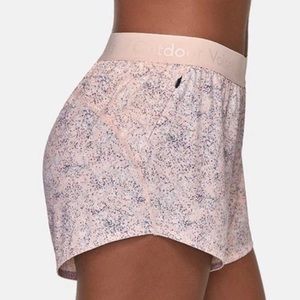 Outdoor Voices Relay Shorts speckled pink size M